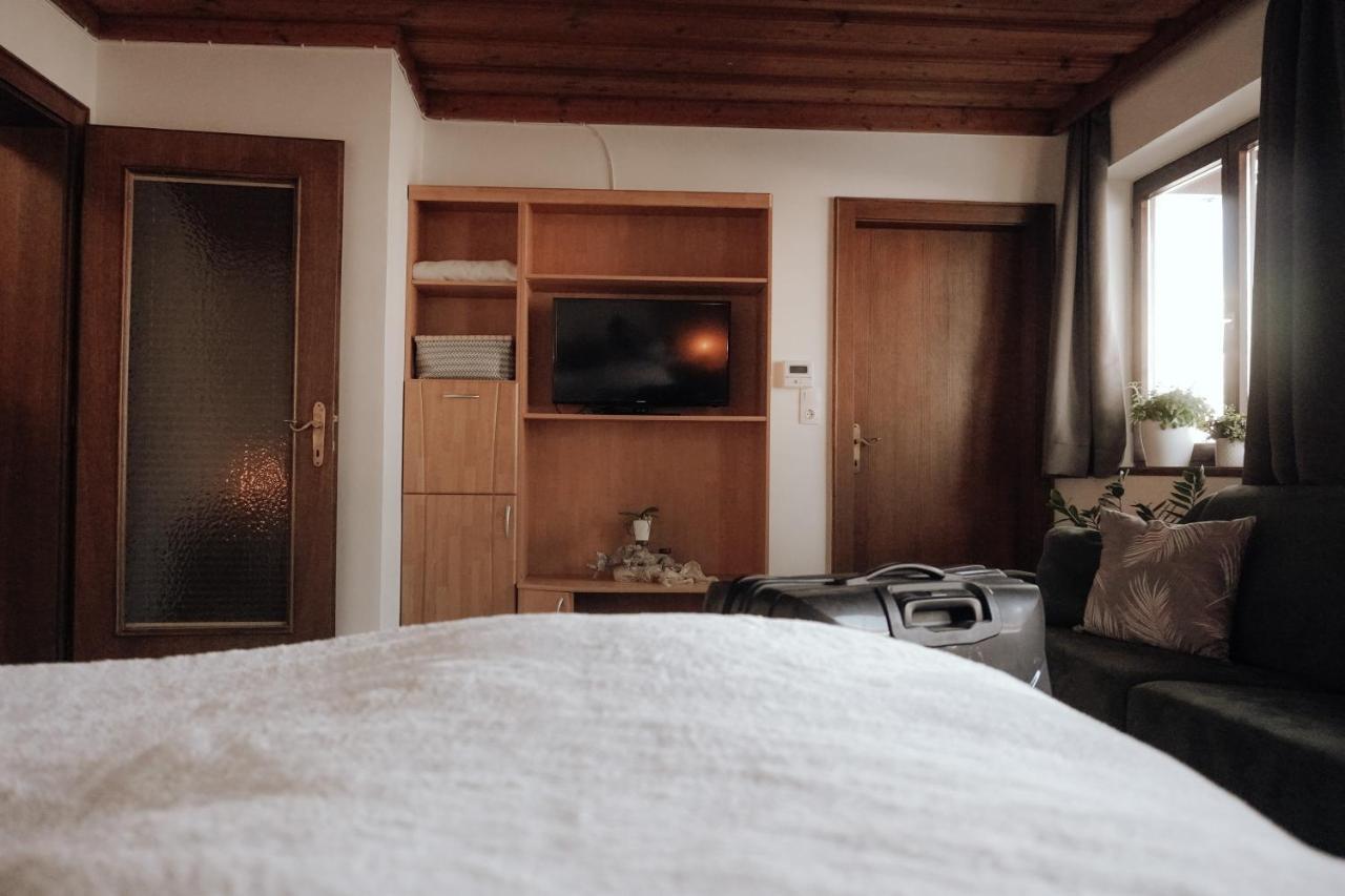 Bergblick Apartment Saalfelden ภายนอก รูปภาพ