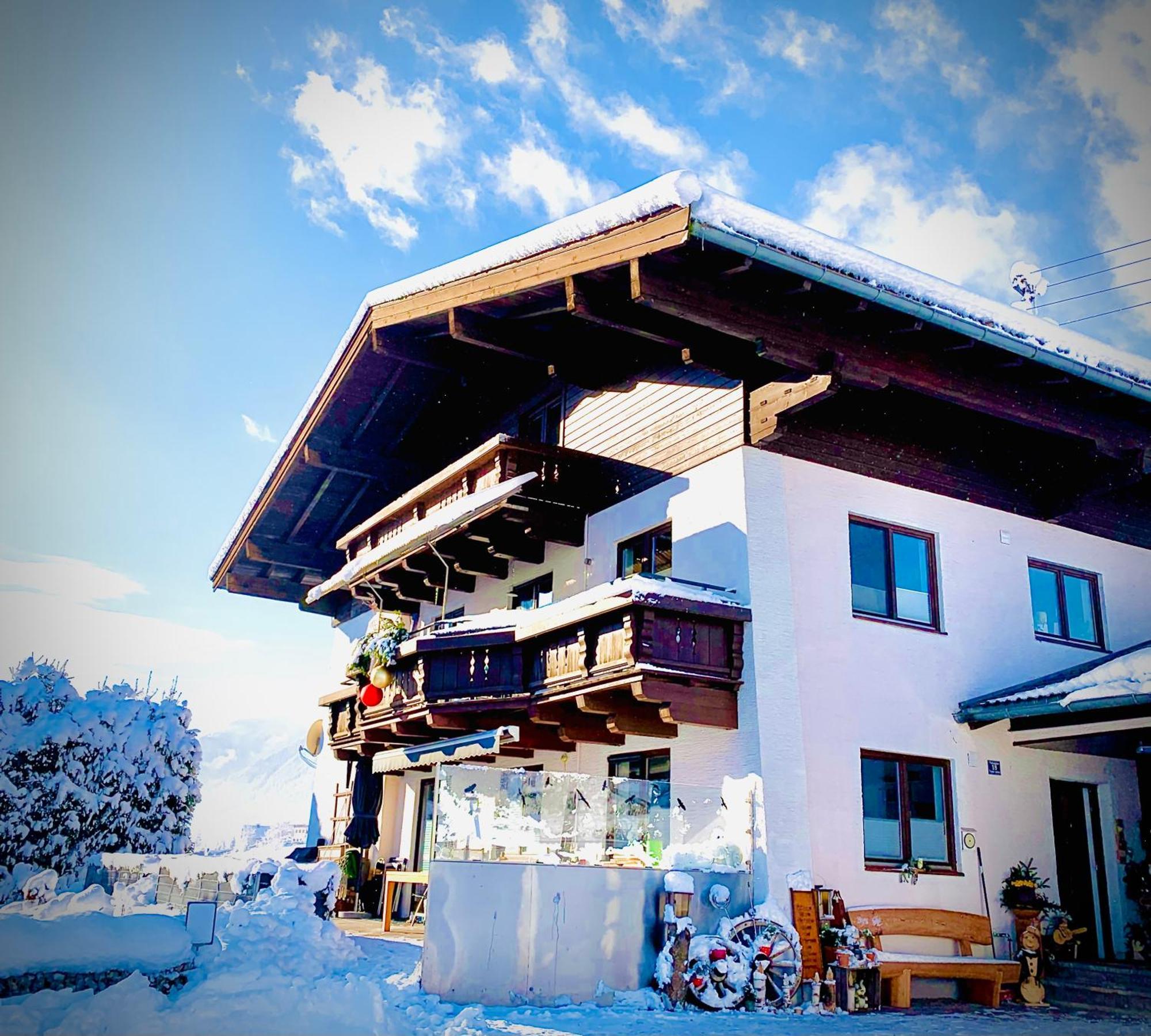 Bergblick Apartment Saalfelden ภายนอก รูปภาพ