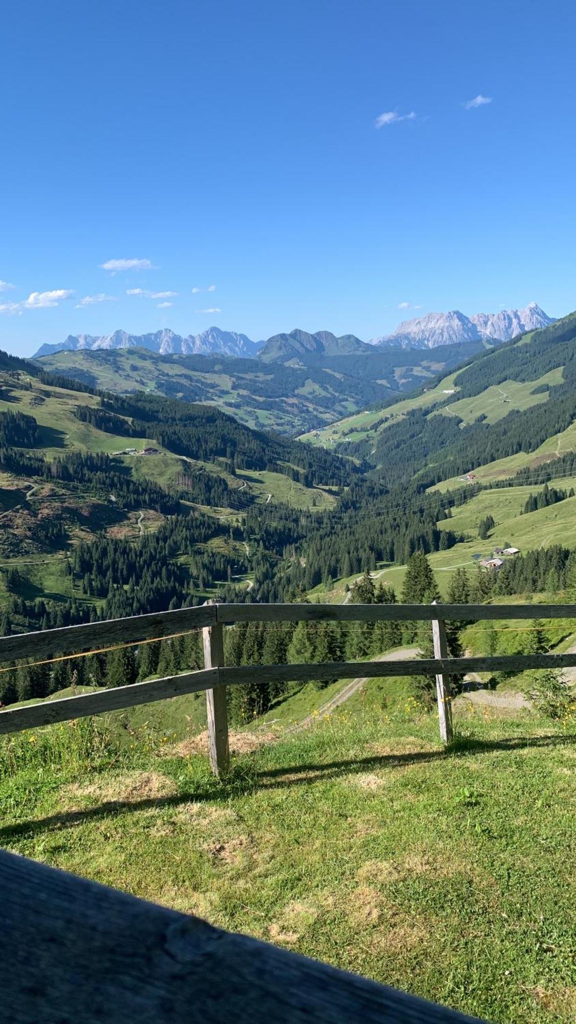 Bergblick Apartment Saalfelden ภายนอก รูปภาพ